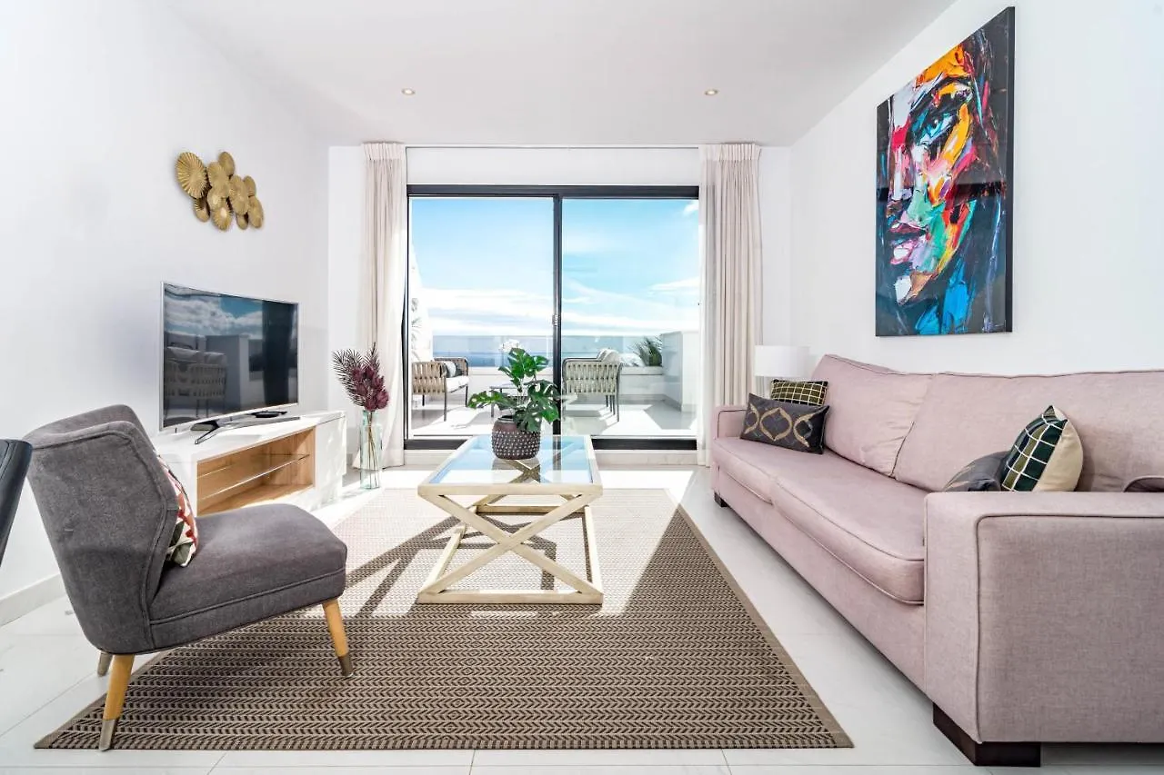 Lae212D - Penthouse With Roof Terrace And Stunning Sea Views Apartment Estepona