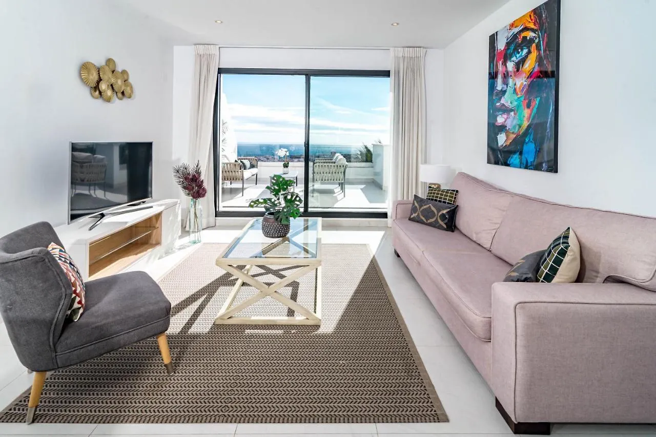 Lae212D - Penthouse With Roof Terrace And Stunning Sea Views Apartment Estepona