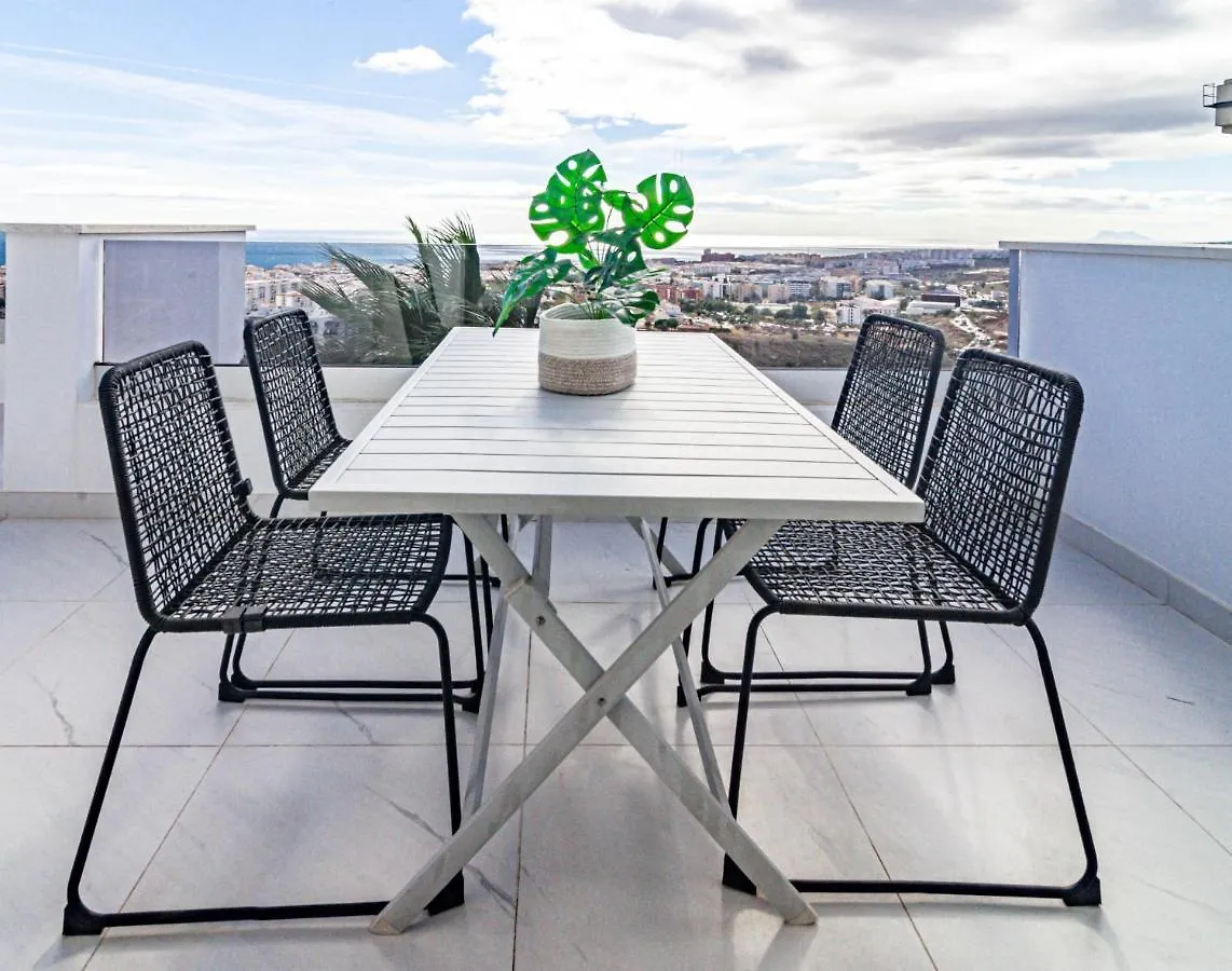 Lae212D - Penthouse With Roof Terrace And Stunning Sea Views Apartment Estepona